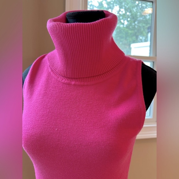 👗Flora Bea NYC sleevless turtleneck knit top magenta bright pink size S - Picture 6 of 8